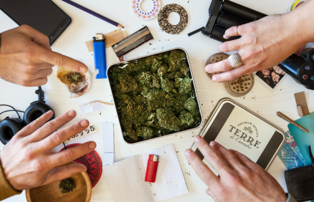 Stoners Need These Cannabis Accessories