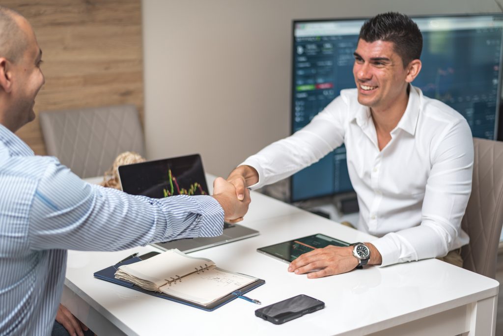 How Old Should You Be to Open a Bank Account? - Dream Team Promos