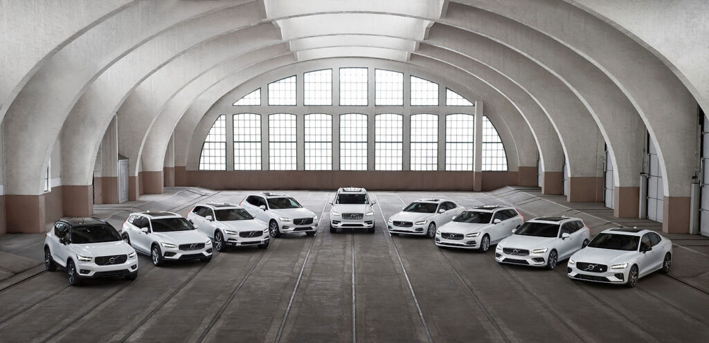 The Advantages of Buying Certified Pre-Owned Cars from a Dealership