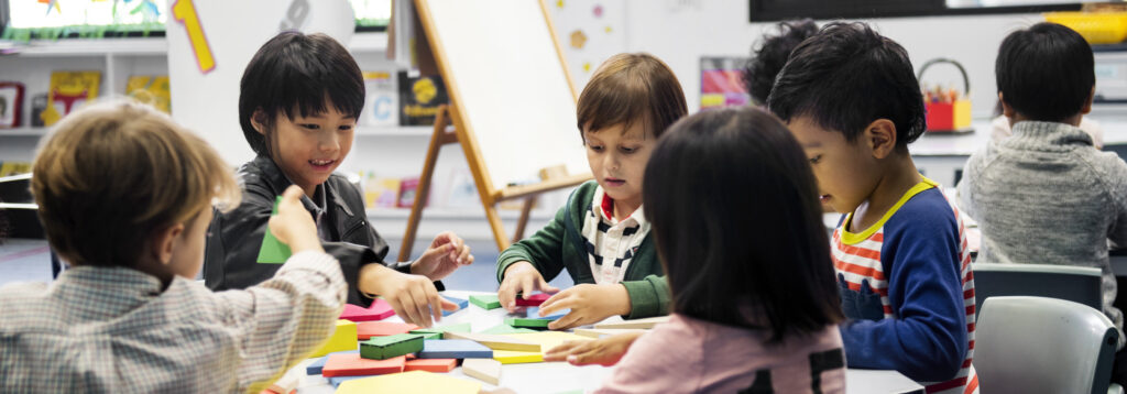 Montessori vs Traditional: Comparing Early Childhood Education Methods