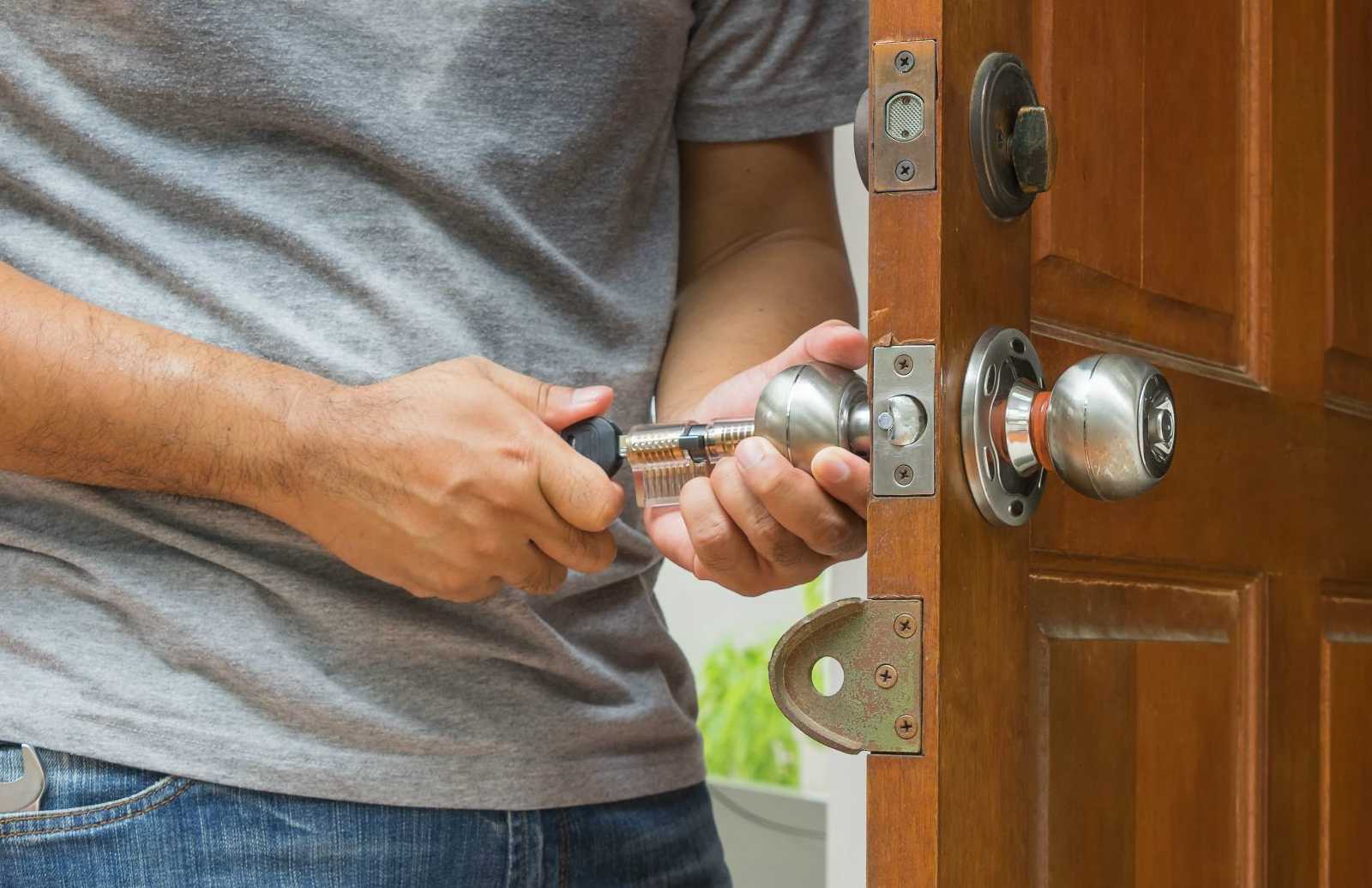 Mastering the Craft of Lock-Picking: Your Definitive Expert Guide