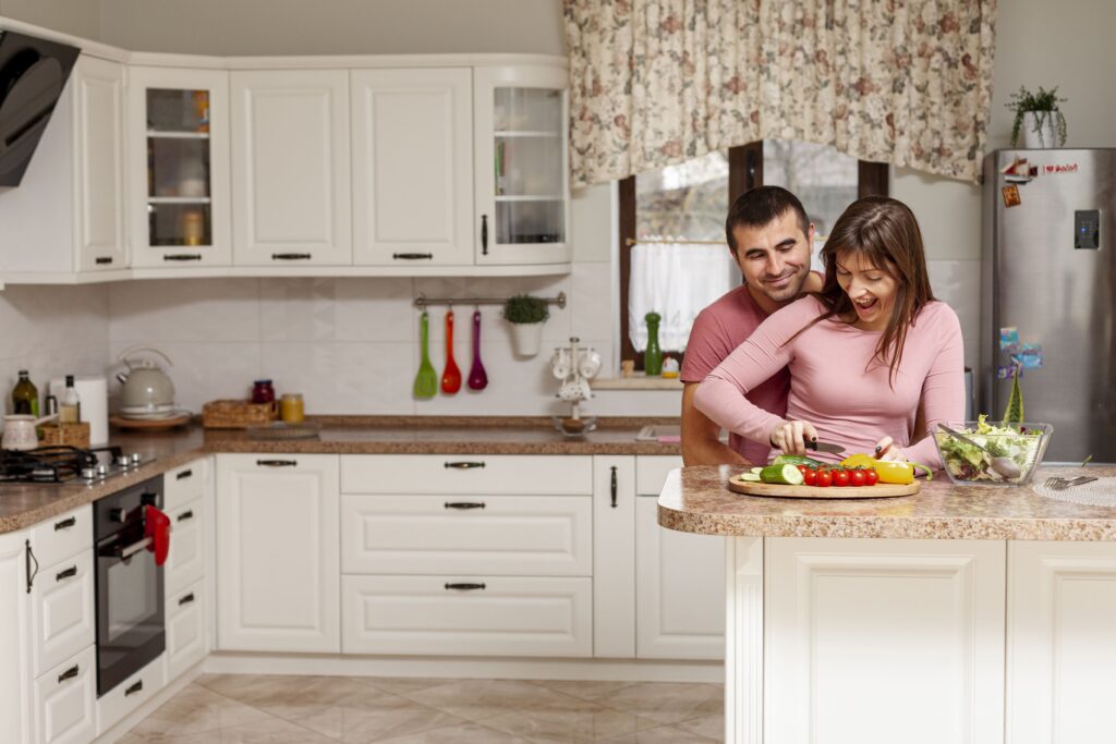 Create Your Dream Kitchen - Exploring the Benefits of Hiring a Professional for Remodeling