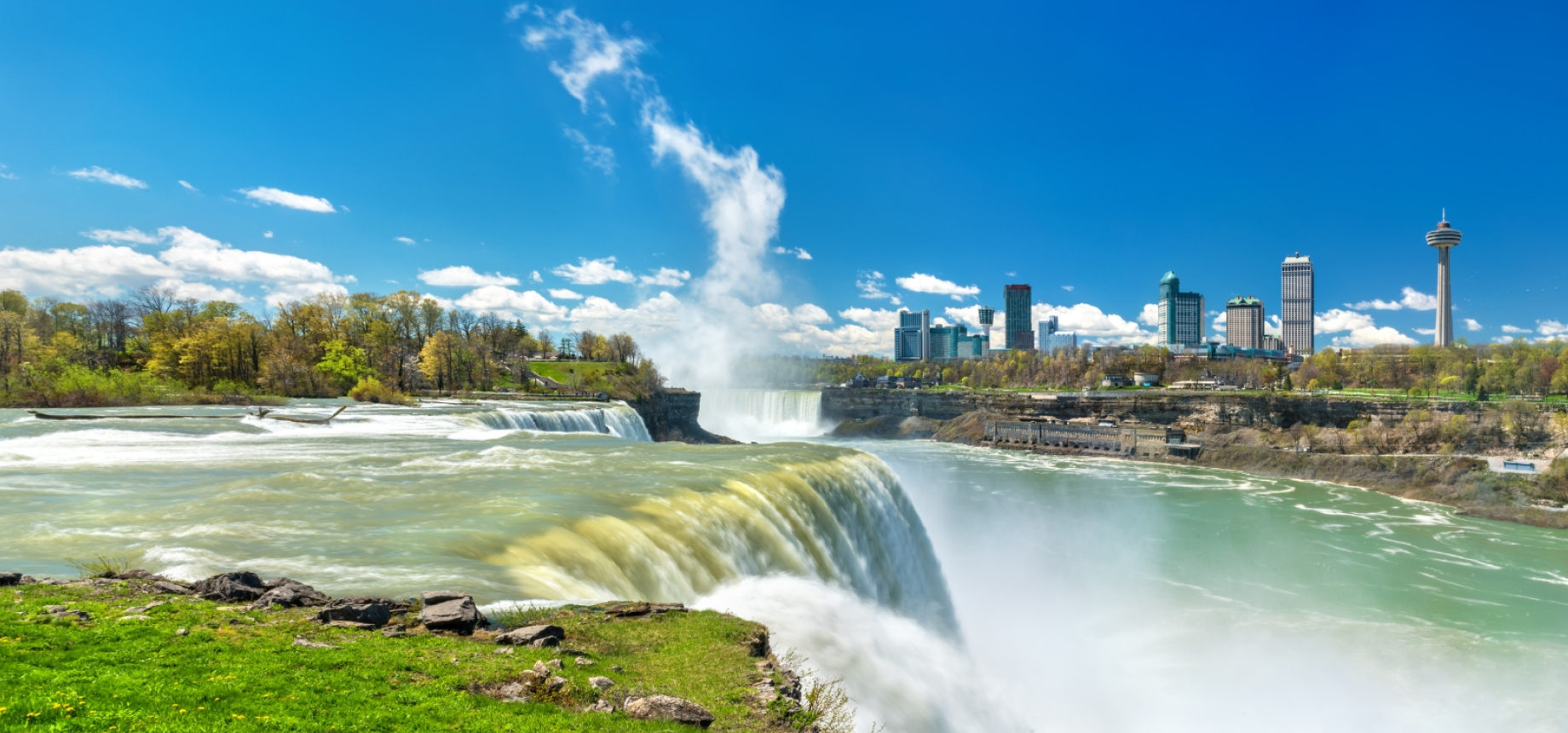 Canada eSIM Convenient for Both Tourists and Residents