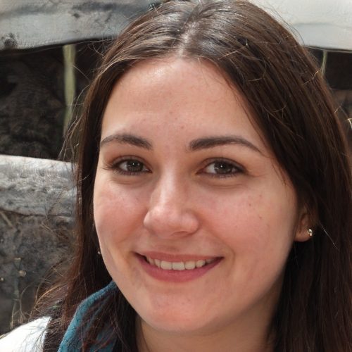 Gloria the writer of Dream Team Promos